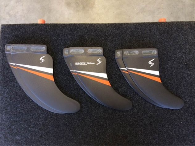 2025 Simmer Style Blacktip Wave Slot Fins - Image 1