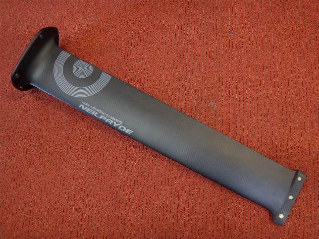 2024 Neil Pryde Glide Hm Carbon Mast 85Cm - Image 1