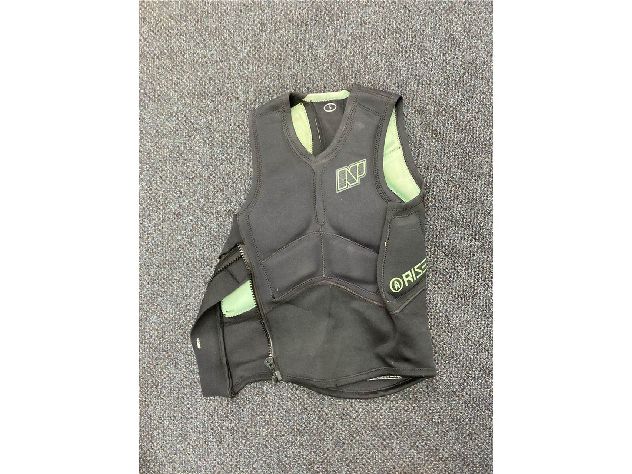 Np Rise Impact Vest - Image 1