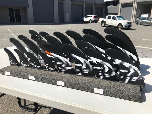 2025 Simmer Style Wave Slot Box Fins - Image 1