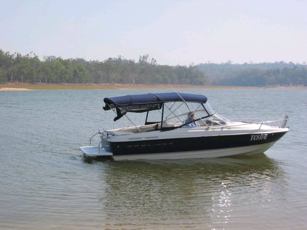 Bayliner at Tinaroo