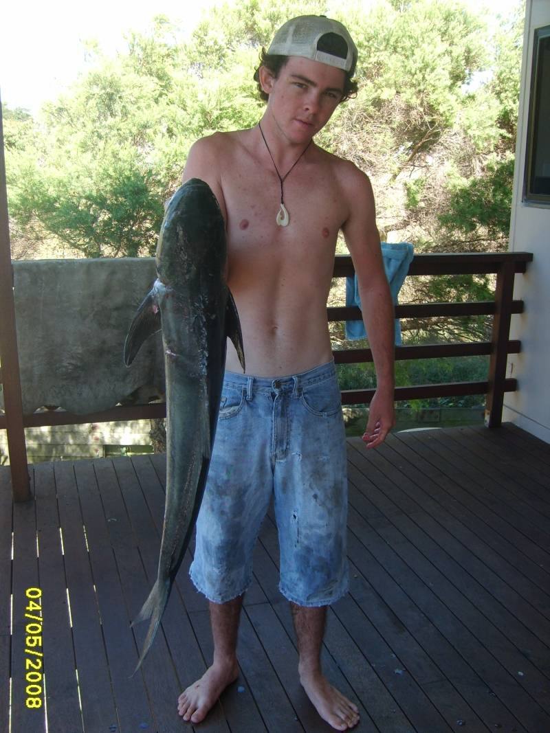 fishnbundy.com