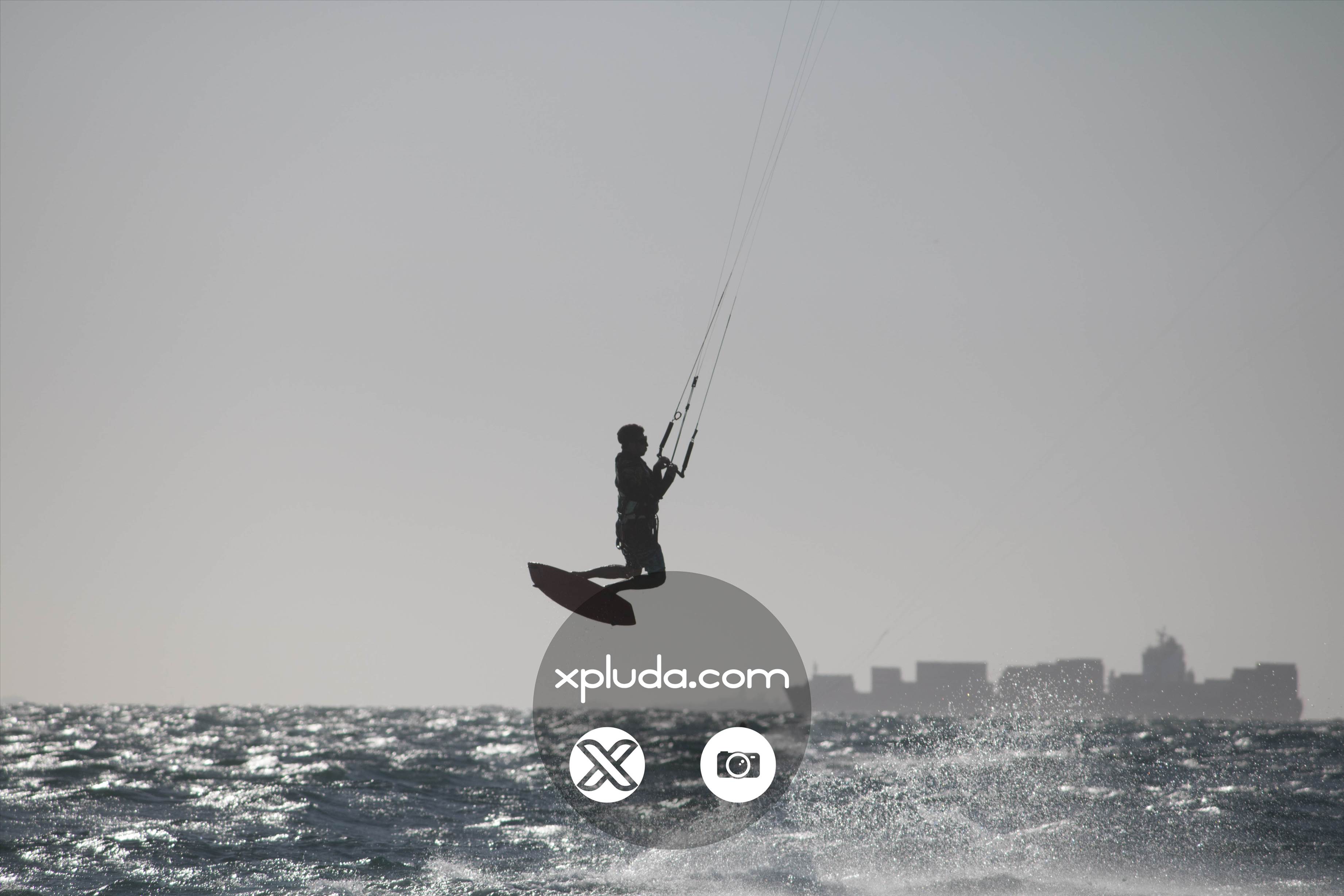25/11/2015 - Leighton Beach - xpluda.com