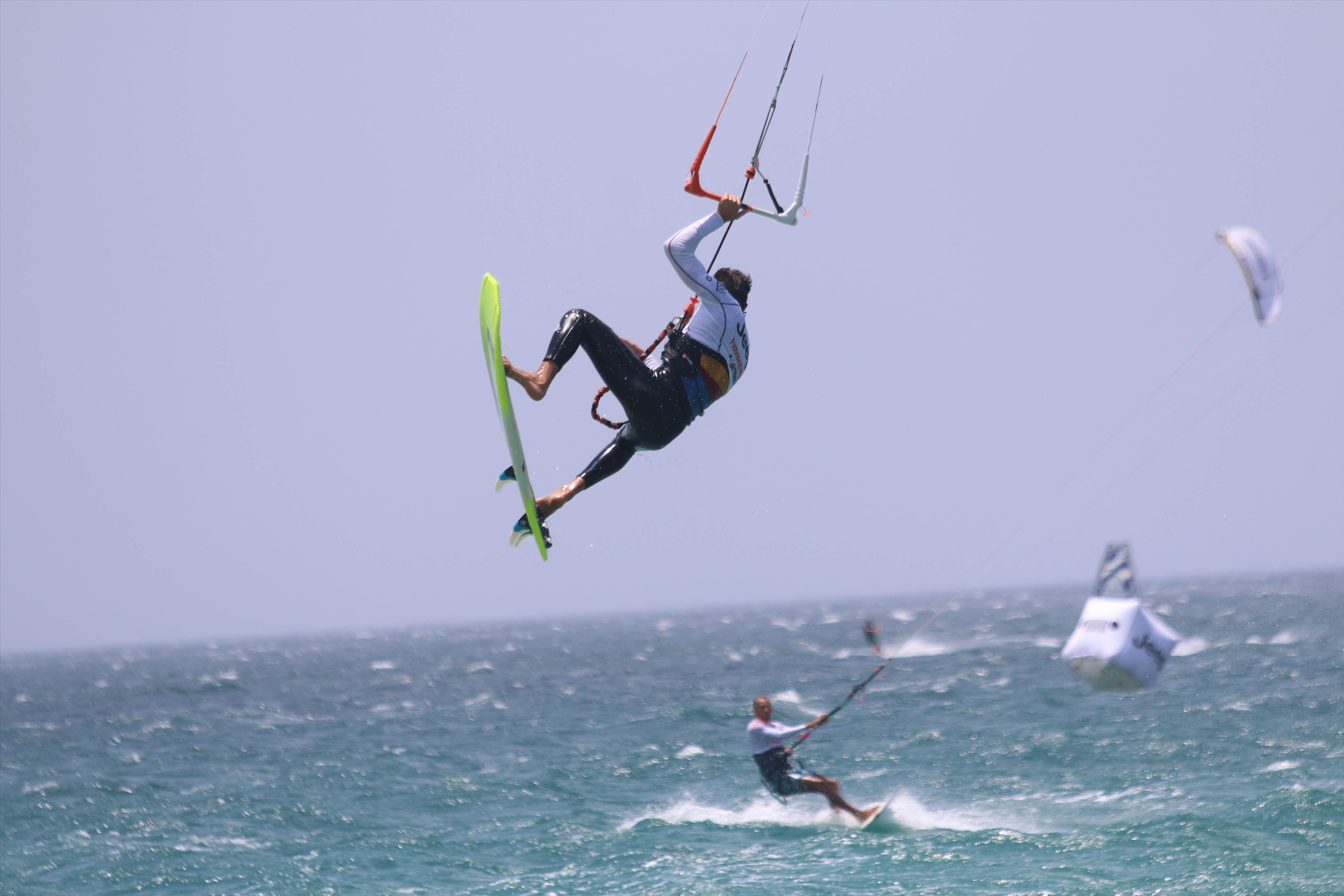 TARIFA STRAPLESS KITESURFING PRO 2016
