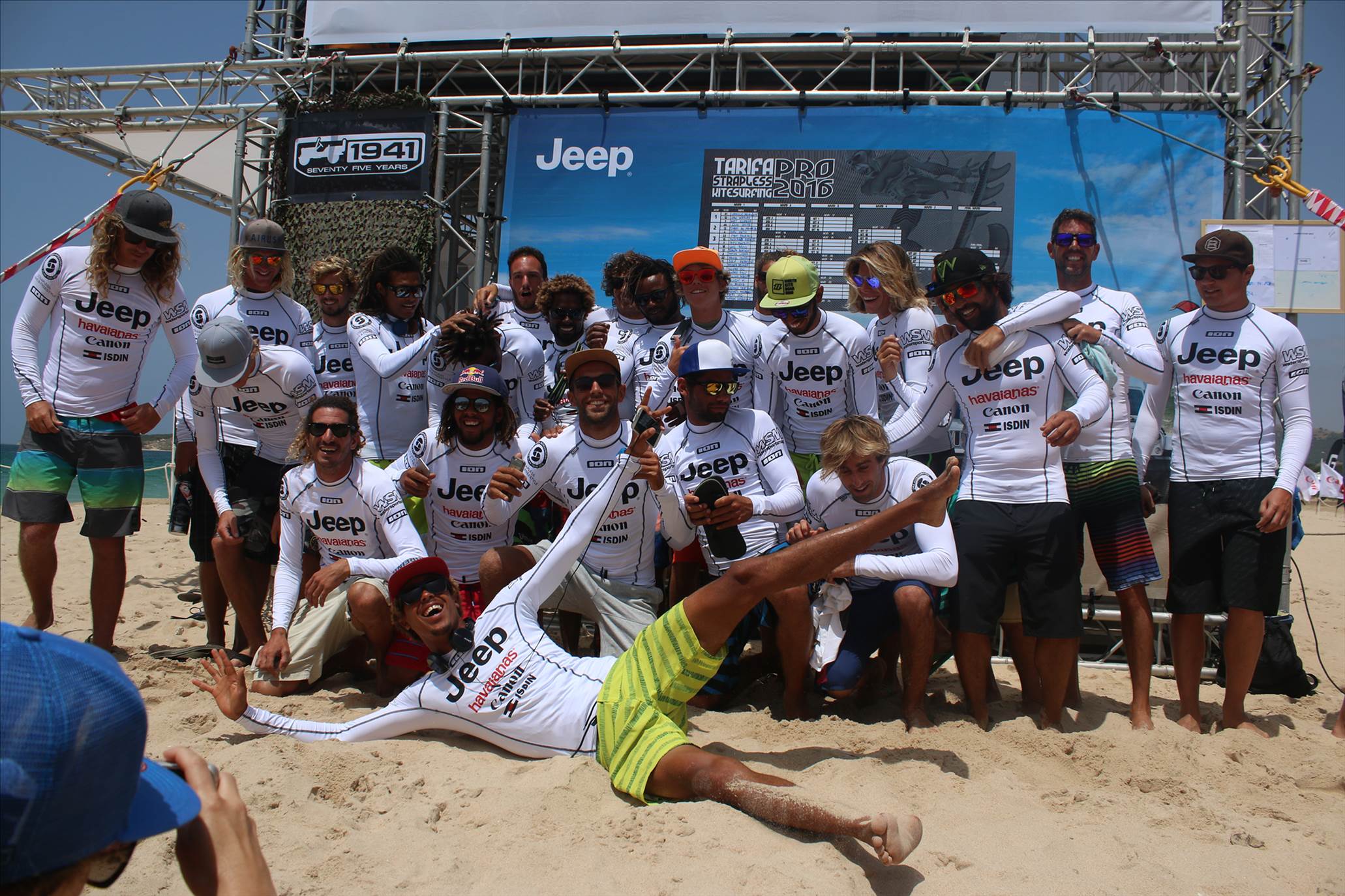 TARIFA STRAPLESS KITESURFING PRO 2016