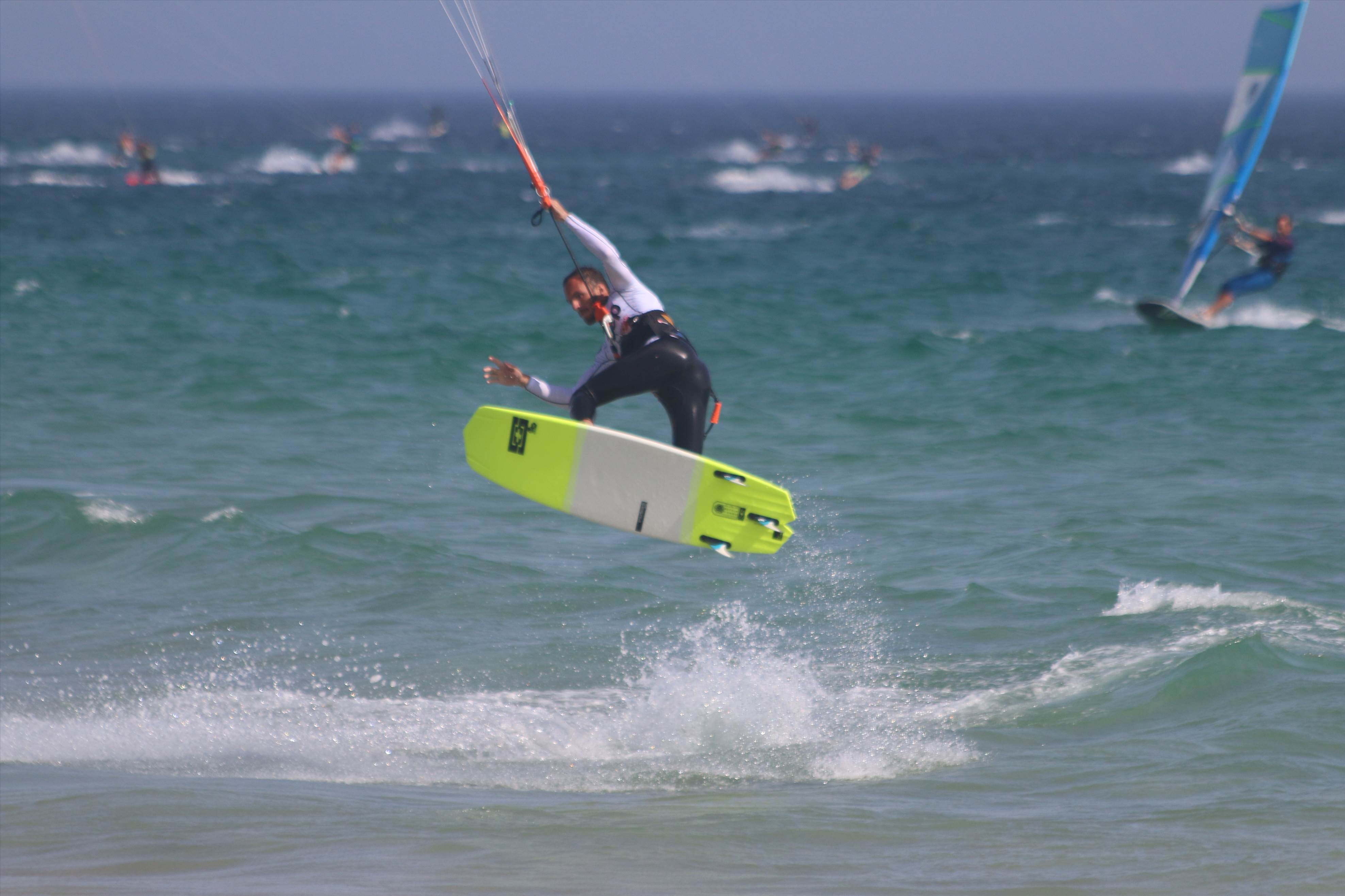 TARIFA STRAPLESS KITESURFING PRO 2016