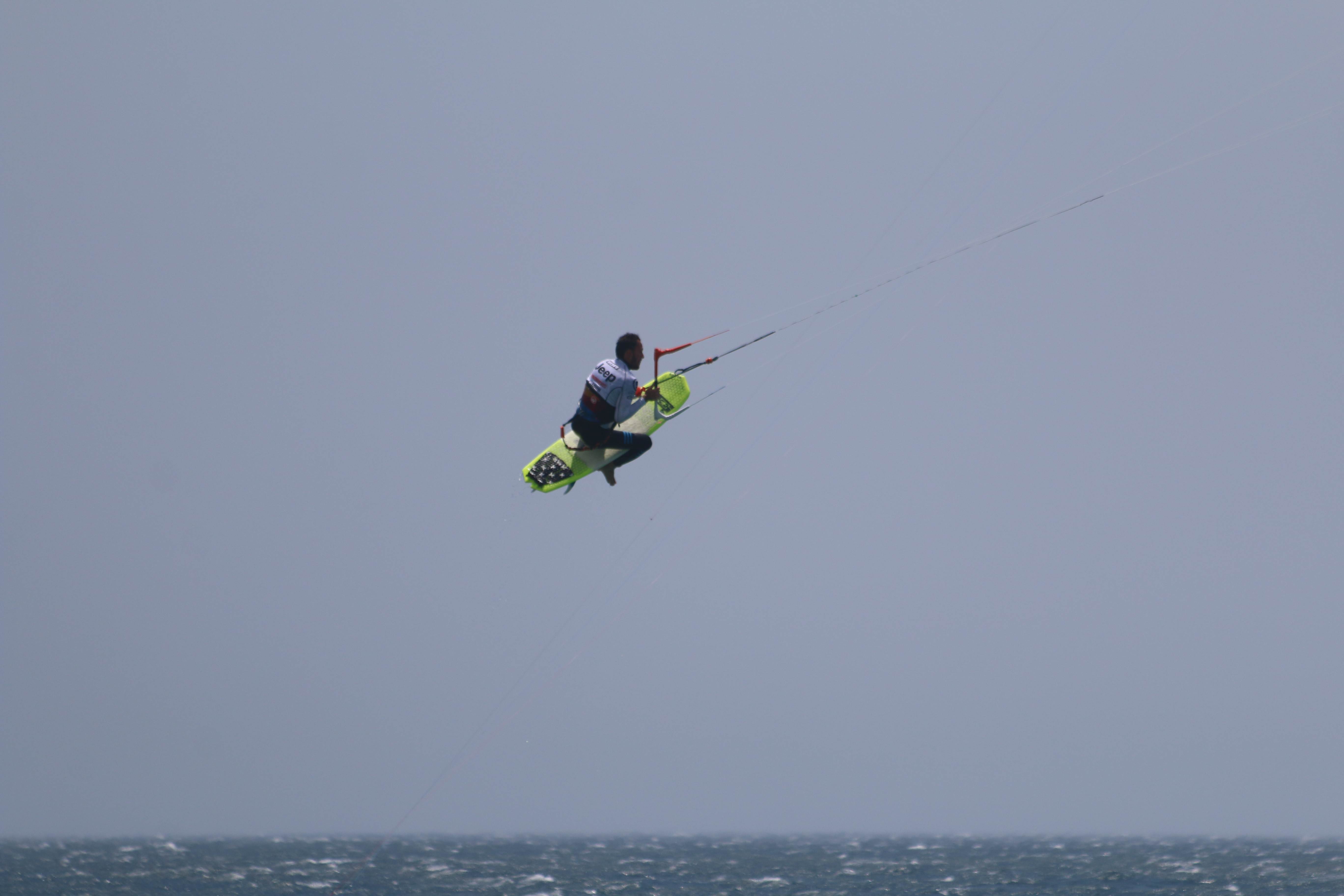 TARIFA STRAPLESS KITESURFING PRO 2016