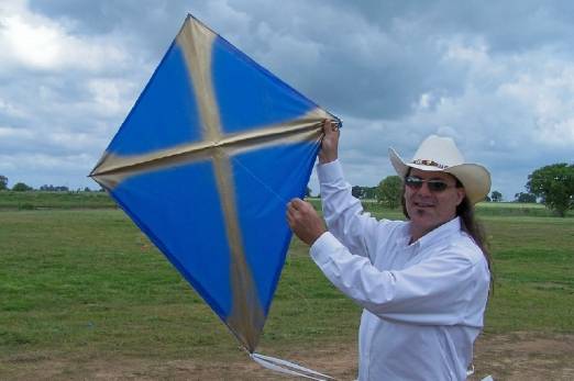 custom cross kite