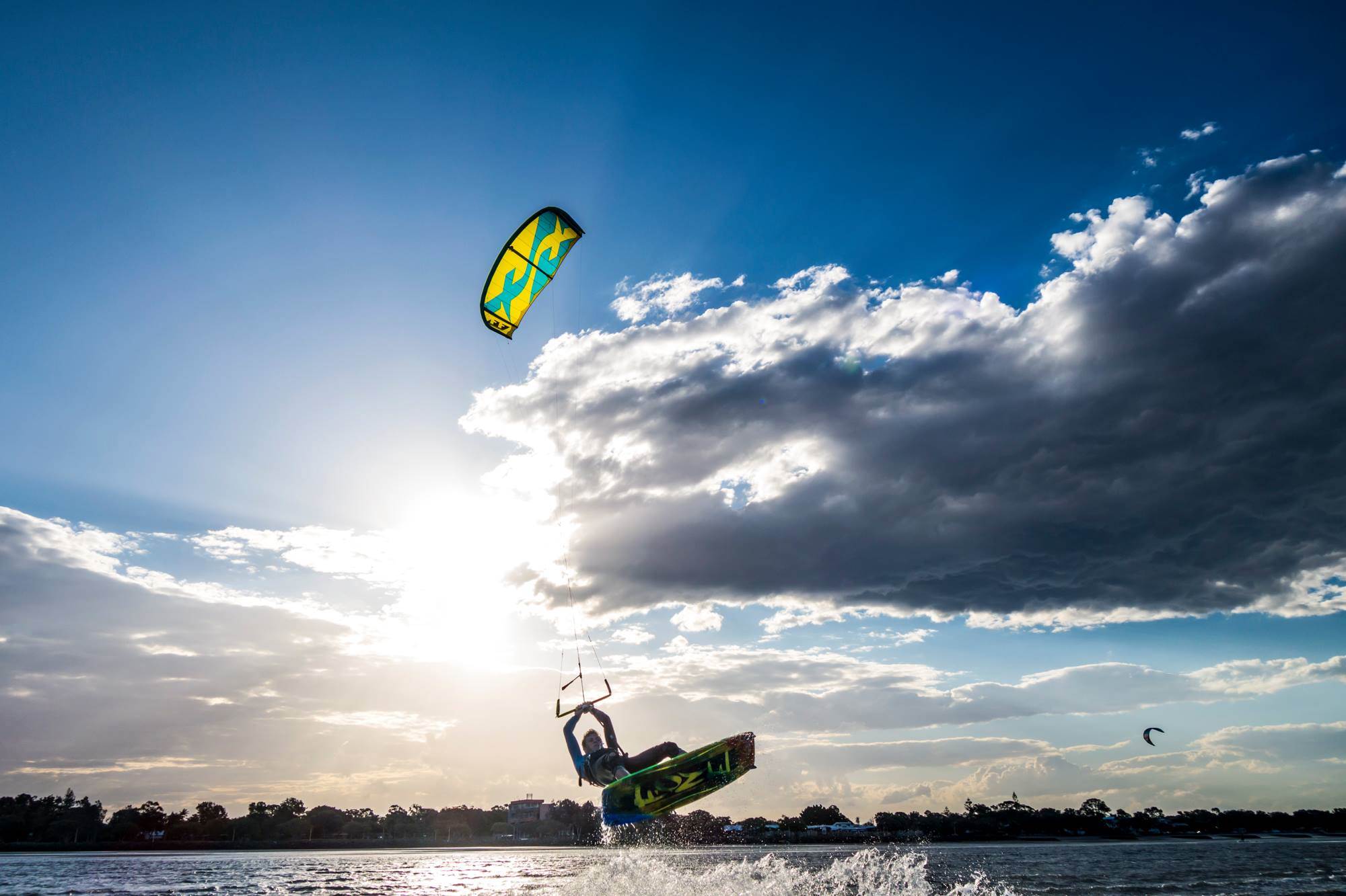 When Joris Miedema from Netherland comes the other side of the world for a kite session in Brisbane.