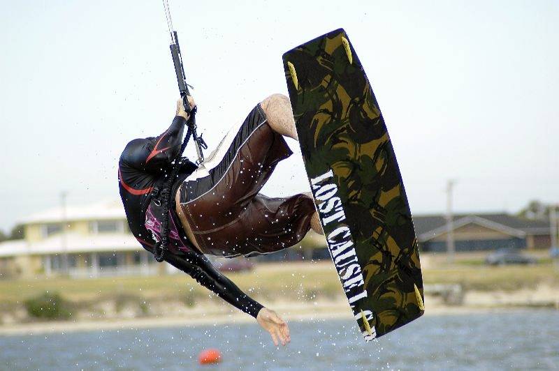 Kitesurfing the sandbar at Safety Bay