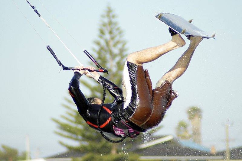 Kitesurfing the sandbar at Safety Bay
