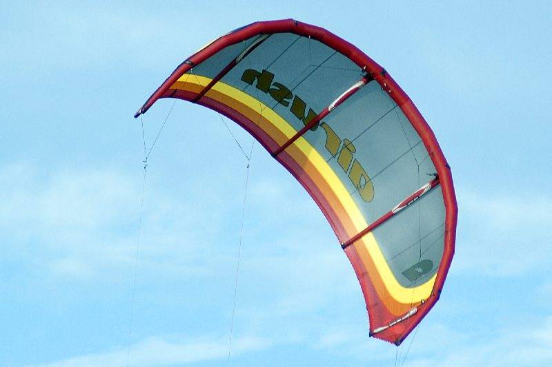 Kitesurfing the sandbar at Safety Bay