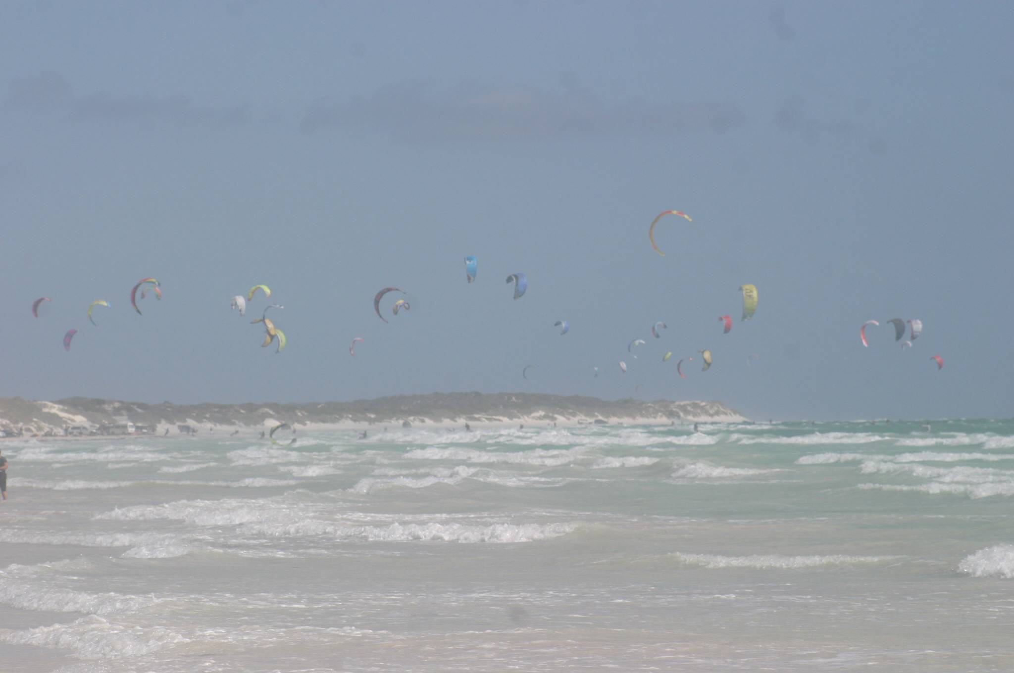 kitestock Entertainers in and out the water