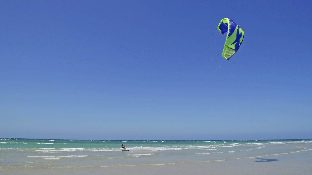 Kitesurfing Indonesia