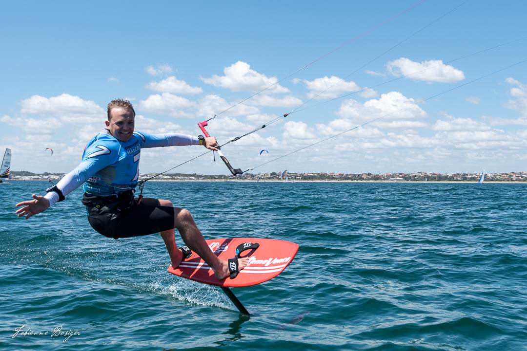 Kite racing series start
