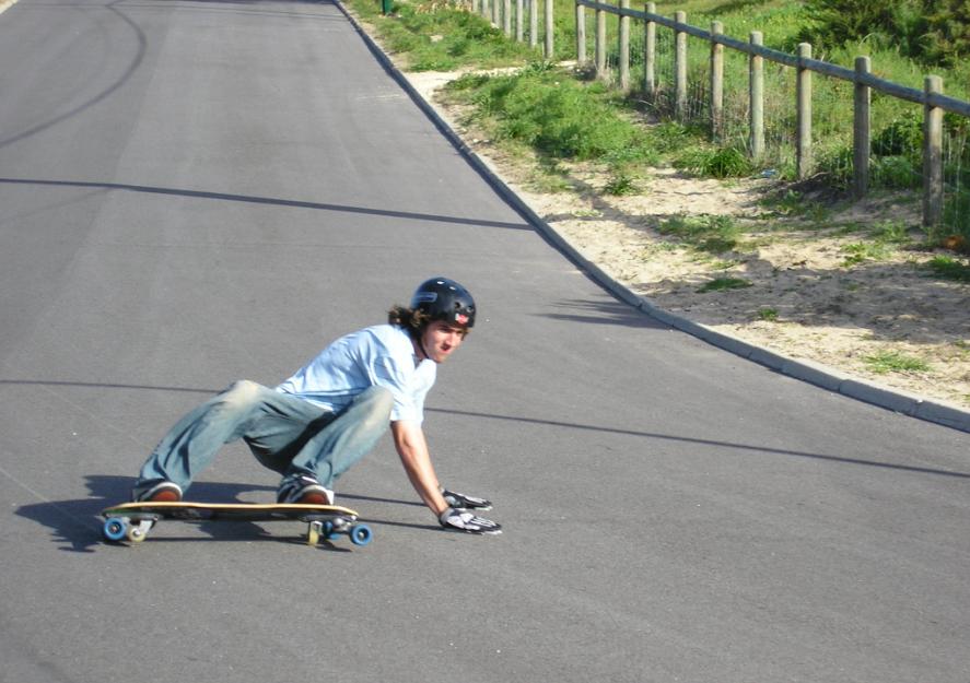 Freebording-Luke Handslide