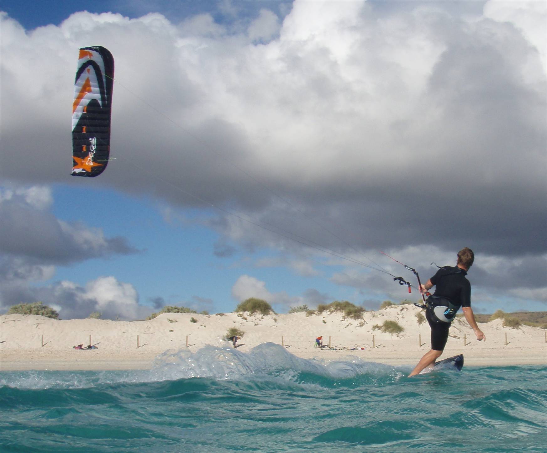 Flysurfer Psycho4 & Spleene Zone wave board