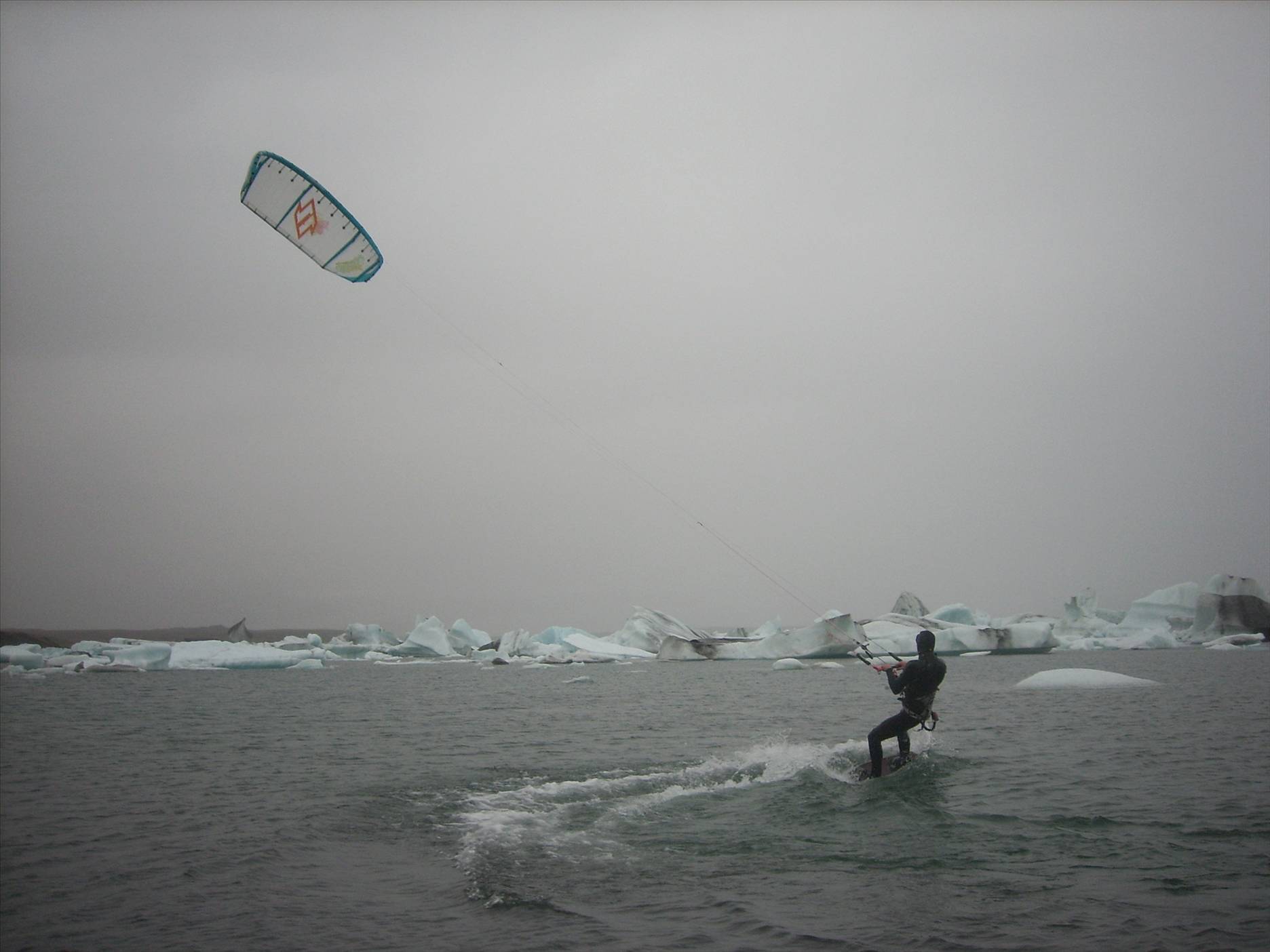 kitesurfing glacier lagoon