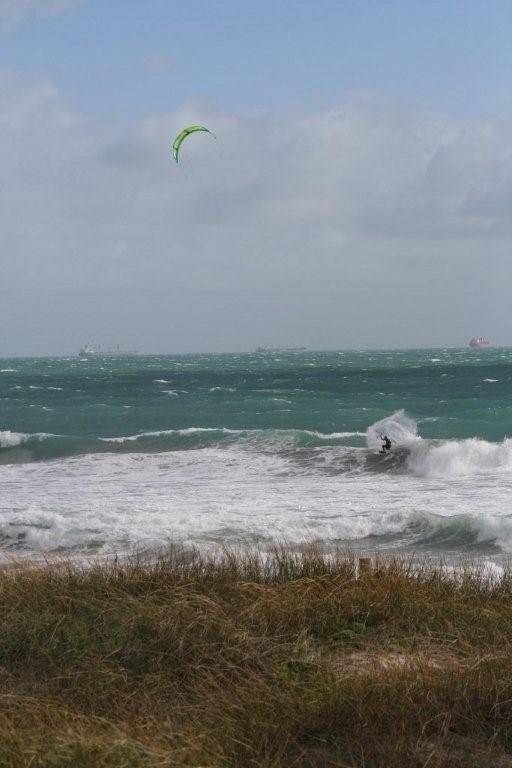Kitesurfers 28JUN09 (51)
