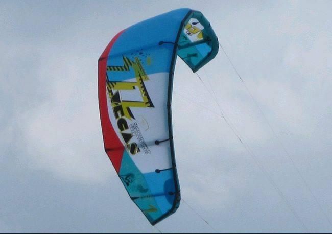 north 2011 kites leak vegas 002