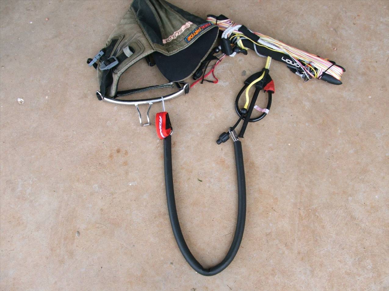 f.one.safety leash