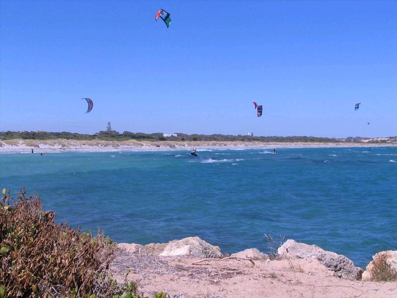 Bay1