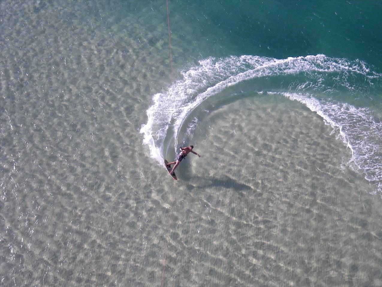 The Alley.. 14 knots, 13M CB IDS, 143 Wave Doctor