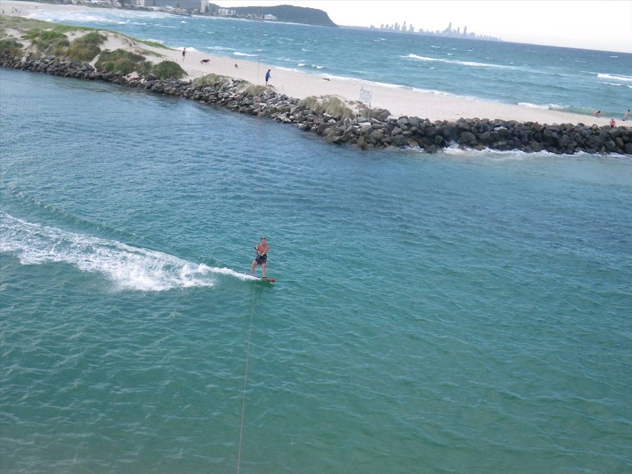 The Alley.. 14 knots, 13M CB IDS, 143 Wave Doctor
