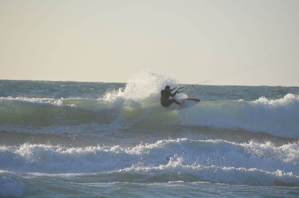 Kitesurfing in a WA Seabreeze