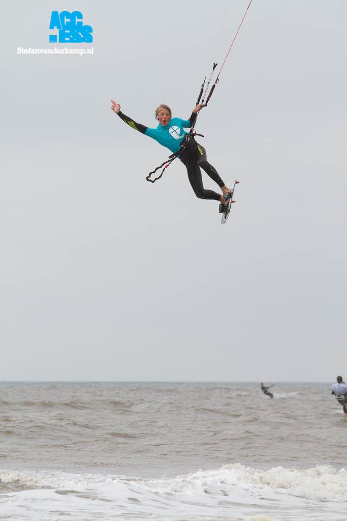 Jasper de Kloet Having Fun Kitesurfing!