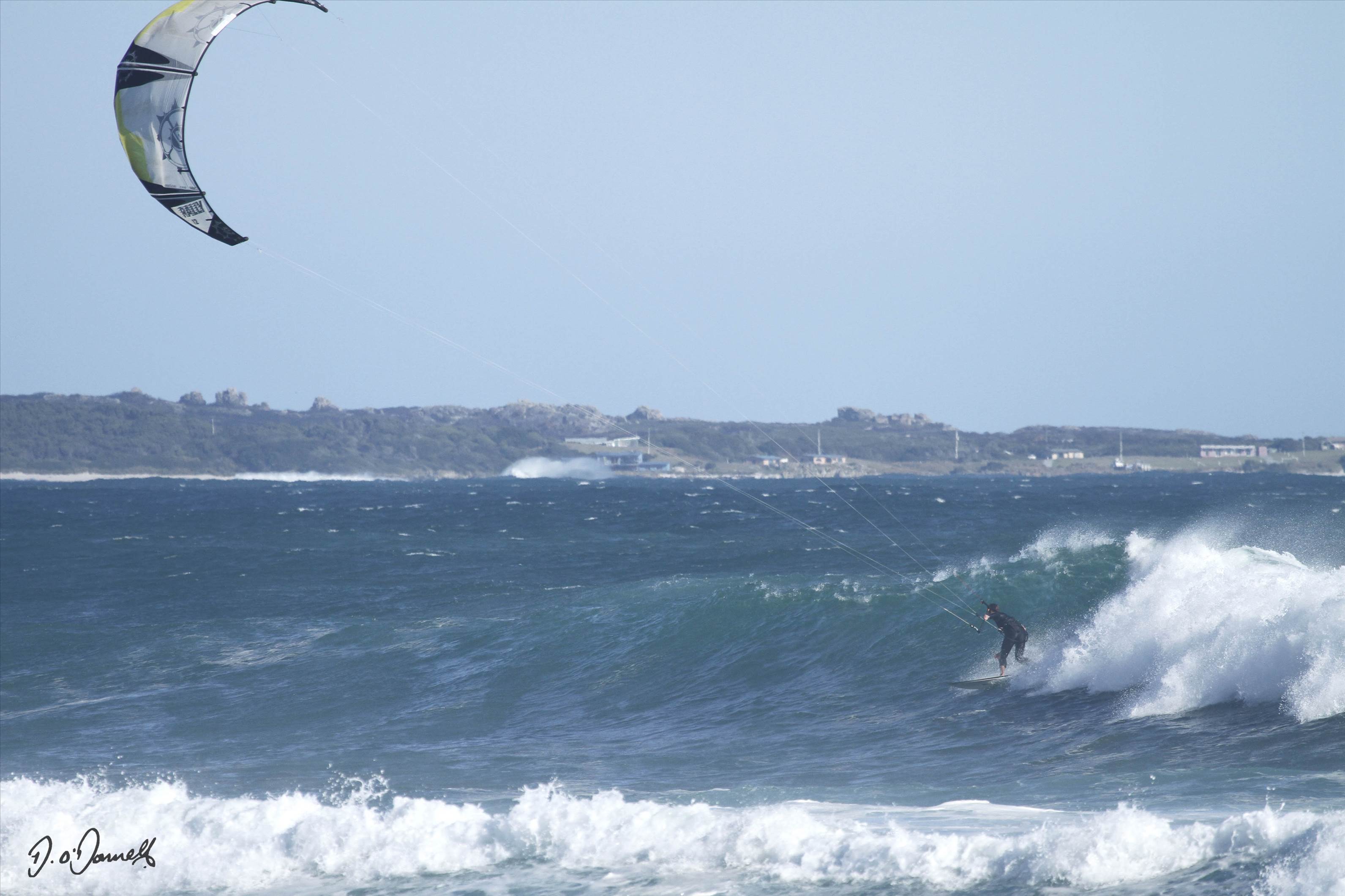 Kitesurfing