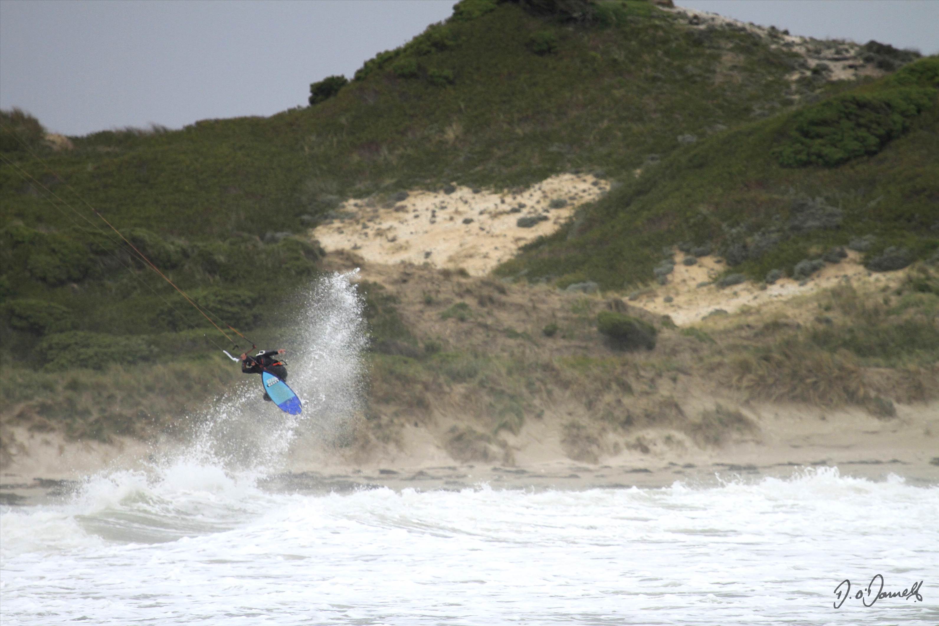 Kitesurfing