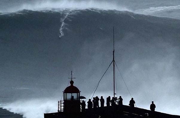 Carlos's wave was bigger