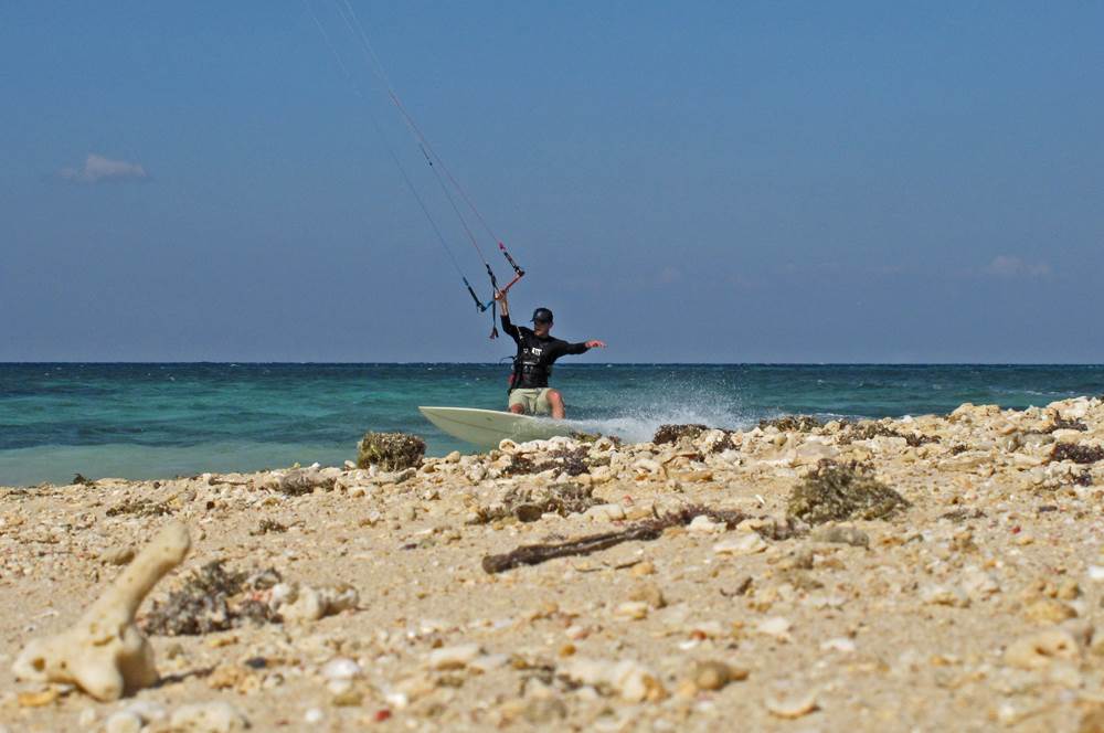 KITESURFING TA PULAU TABUHAN