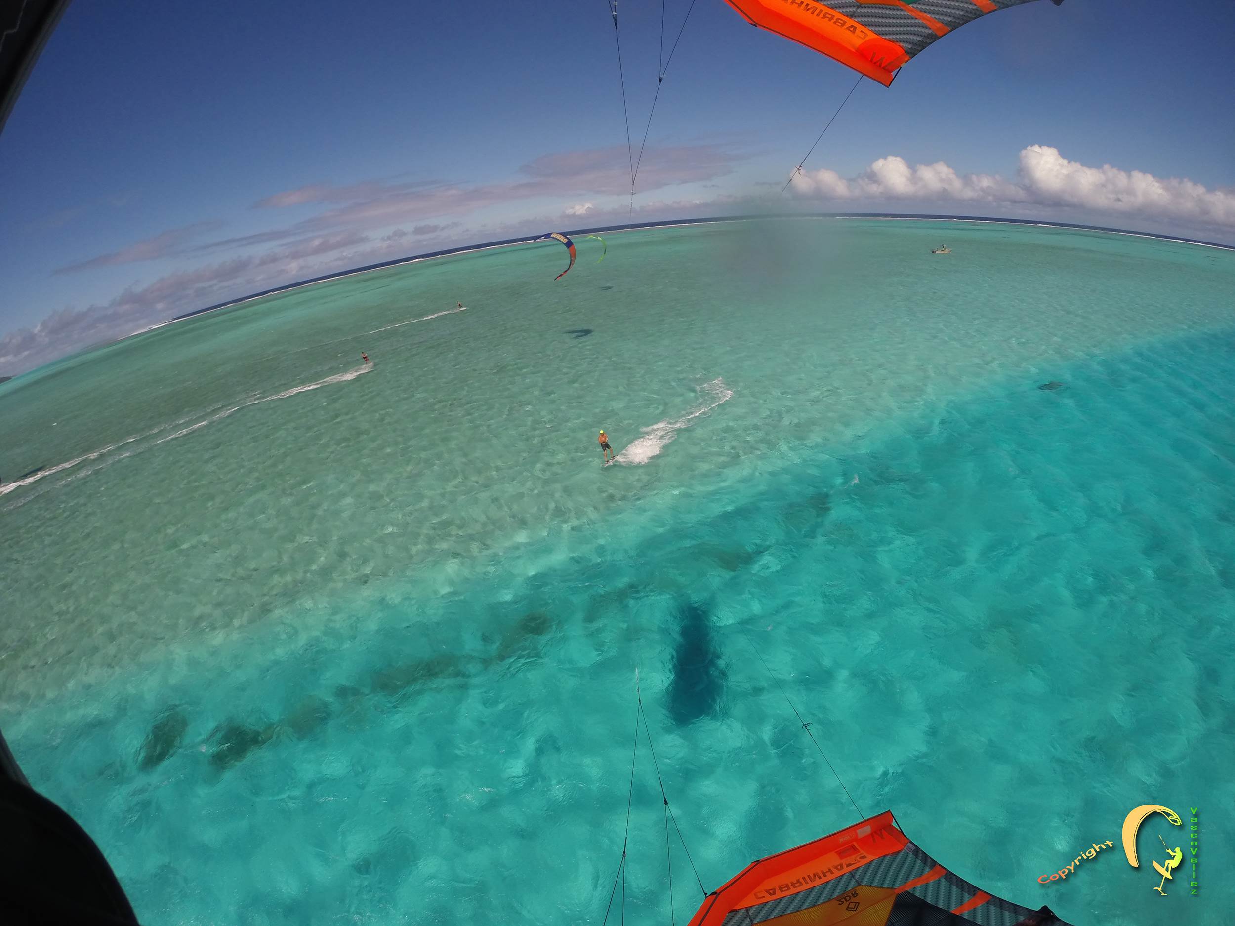 One Foot - Honeymoon islands DW
