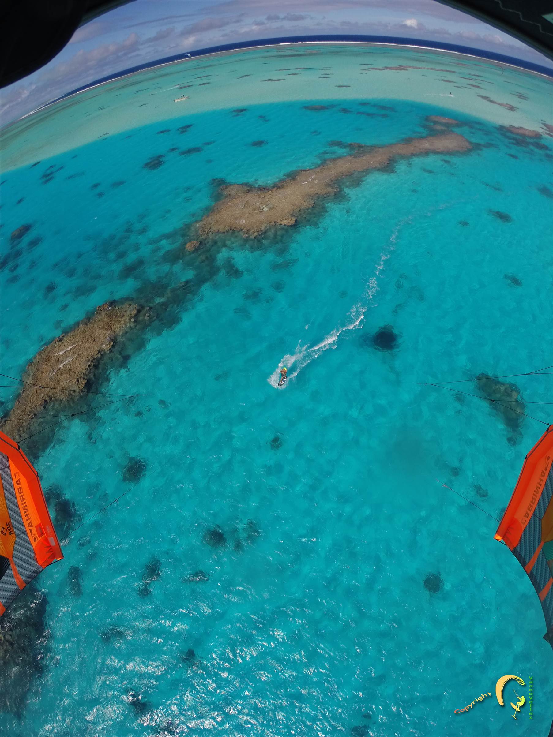 One Foot - Honeymoon islands DW
