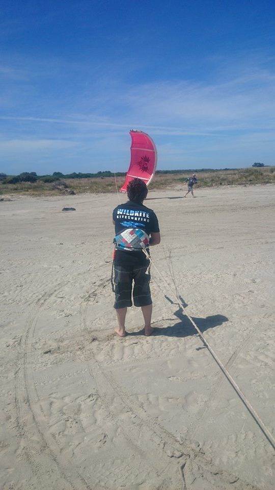 Leaning Fly Kite Tethered
