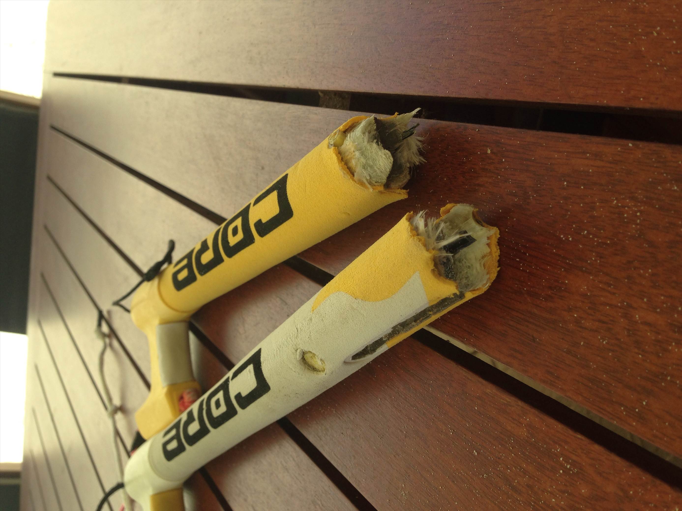Snapped bar