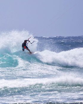Kitesurfing