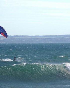 Kitesurfing