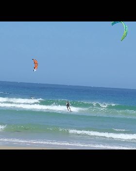 Kitesurfing