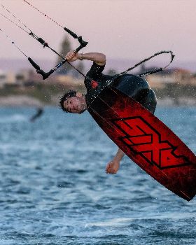 Kitesurfing