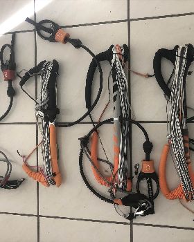 Kitesurfing
