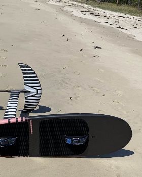 Kitesurfing