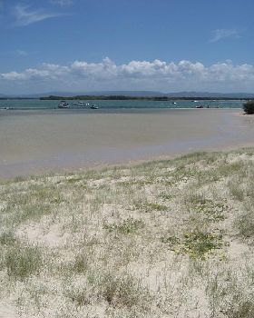 Kitesurfing