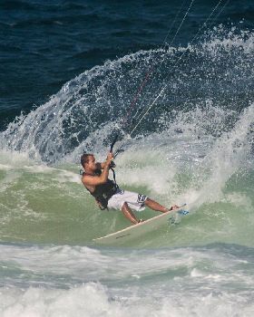 Kitesurfing