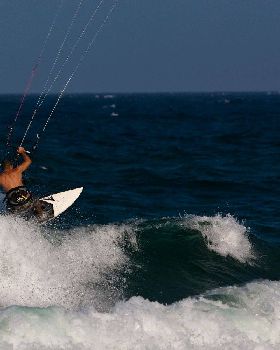 Kitesurfing
