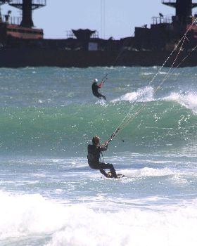 Kitesurfing