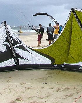 Kitesurfing