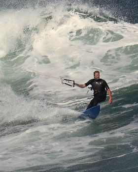 Kitesurfing